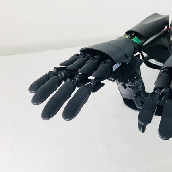 Youbionic Berikan Sensasi Robotik di Tangan Anda