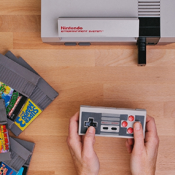Adaptor Ini Bisa Bikin Kontroler Nirkabel Kendalikan Gim NES