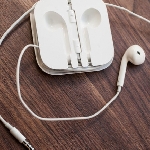 EarPods Punya 12 Tombol Rahasia, Ini Cara Mengaktifkannya