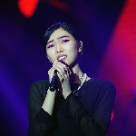 Isyana Sarasvati Hipnotis Pengunjung BlackAuto Battle 2019 Yogyakarta 