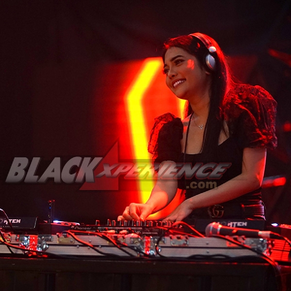DJ Tiara Dewy Bikin Pecah Suasana Final Battle BlackAuto Battle 2019 Yogyakarta