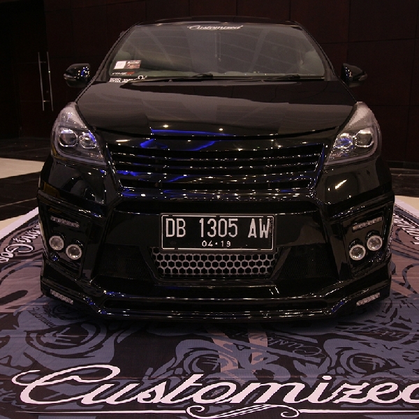 Toyota Veloz Elegant Pegang Gelar King of Black Final BlackAuto Battle 2016