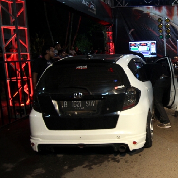 Gandi Sabet Juara Pertama Street SPL Final BlackAuto Battle 2015