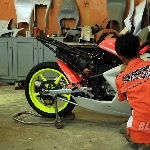 Chemonk Modified Selesaikan Modifikasi Kawasaki Ninja RR150 Racing