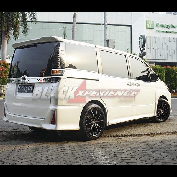 Upgrade Velg Toyota Voxy Biar Tambah Gaya dan Nyaman