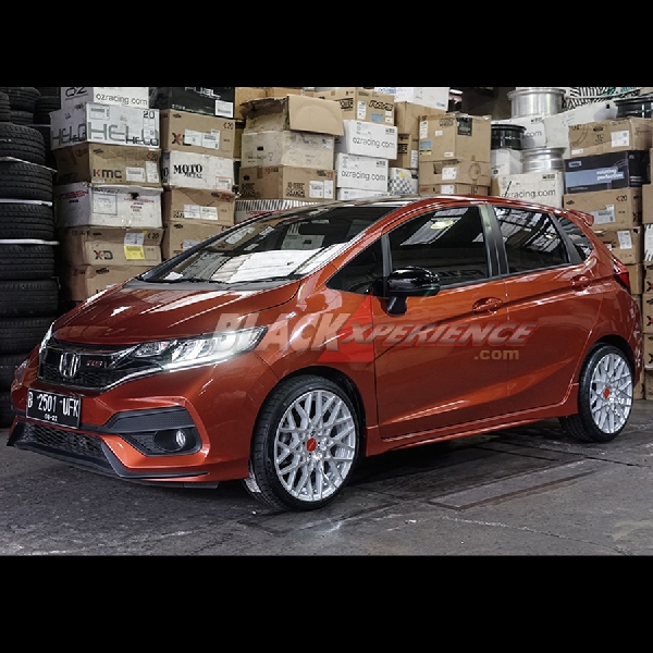 All New Honda Jazz Part II  - Tak Perlu Repot Memodifikasi Kaki-Kaki New Honda Jazz 