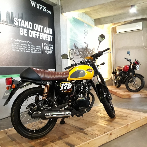 Dengan Harga 32 Jutaan Kawasaki Rilis Motor Retro Klasik W175 CAFE