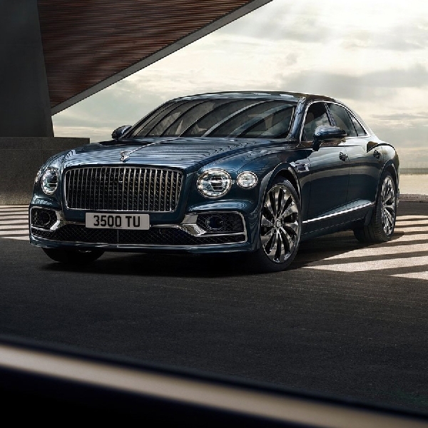 Baru Dirilis, New Bentley Flying Spur Sudah Bisa Dipesan