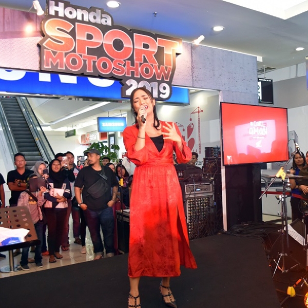 Bertabur Bintang Di Pameran Motor Sport Honda