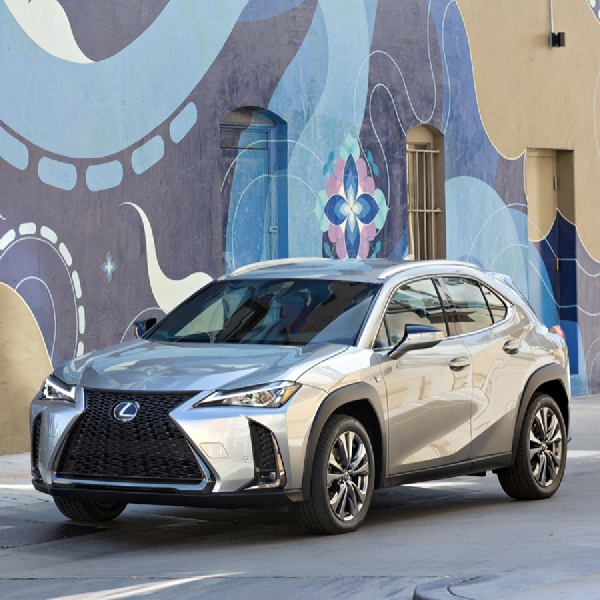 Jadi Model Entry Level, Lexus UX Kini Sudah Bisa Dipesan