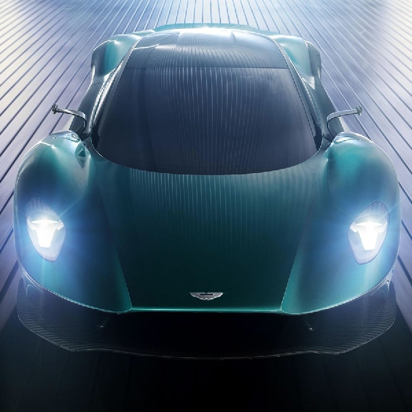 Aston Martin Vanquish Telah Kembali Dalam Wujud Supercar