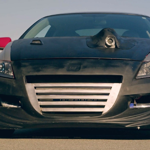 Honda CR-Z 2011 Menggunakan Turbocharging Hybrid Untuk Efisiensi Bahan Bakar