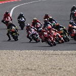 MotoGP Italia: Marquez Bersaudara Crash, Pecco Bagnaia Menangi Balapan Utama