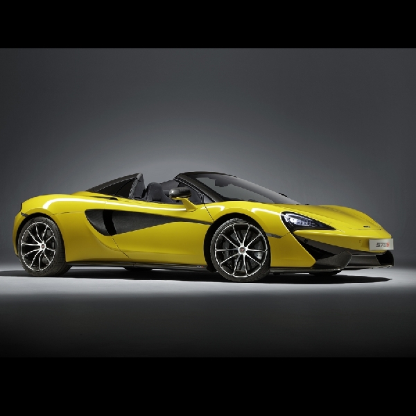 Kini McLaren 570S Punya Atap Baru