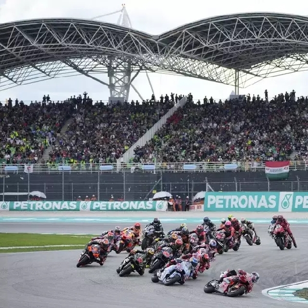 Petronas Hadirkan Bahan Bakar Berkelanjutan Untuk Balap Moto2 dan Moto3