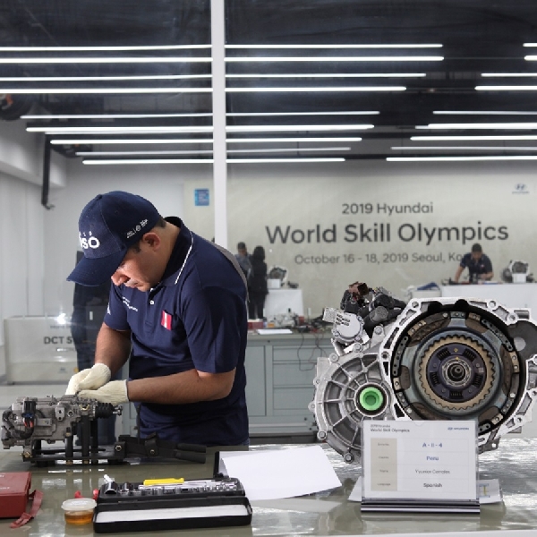 HMC Sukses Adakan Kompetisi Teknisi Hyundai Dunia