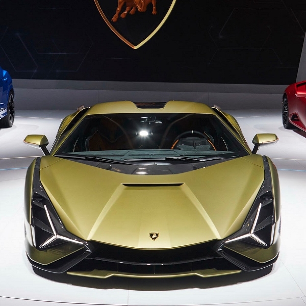 Dengan 'Bodywork Autonomous', Lamborghini Sian FKP 37 Mampu Dinginkan Mesin V12