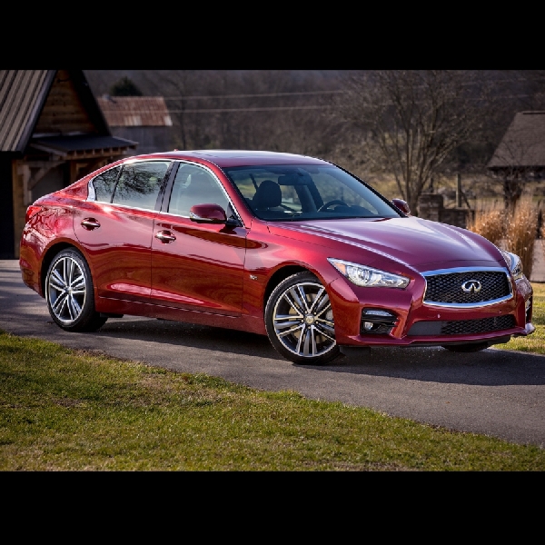 Infiniti Tawarkan Sport Exhaust Kit untuk Q60 dan Q50