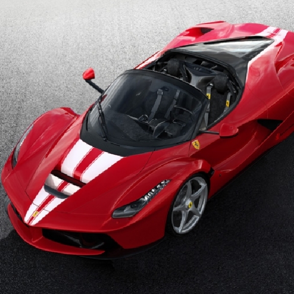 LaFerrari Aperta Terjual 8.3 Juta Euro