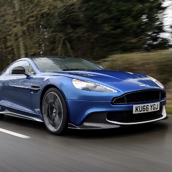 Aston Martin Gunakan Nama Vanquish Untuk Mid-Engined Supercar baru 