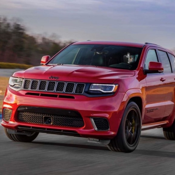 Grand Cherokee 2019 Gunakan Platform Stelvio