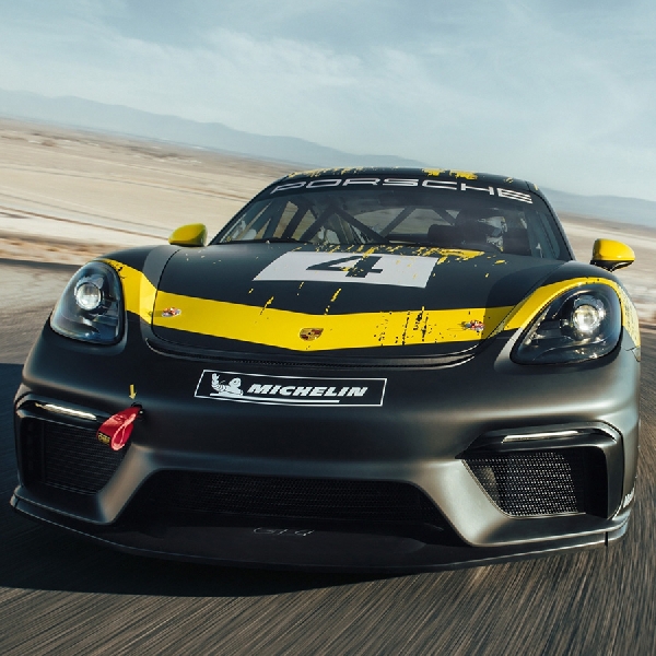 Porsche 718 Cayman GT4 Clubsport 2019 Dikemas dalam Versi Trackday dan Competition