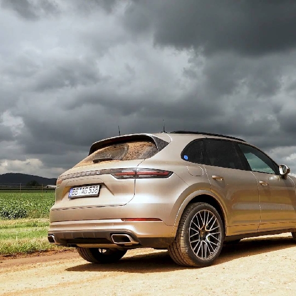 Porsche Cayenne akan Menggunakan Mesin E-Hybrid