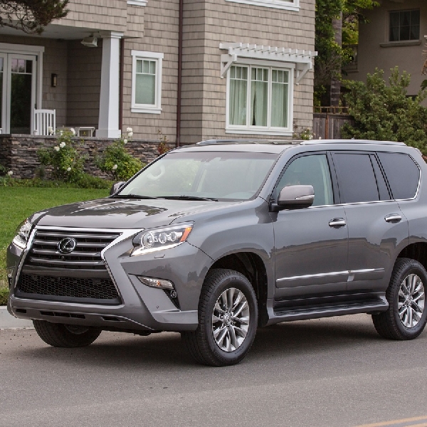Toyota Catat Penjualan Land Cruiser ke 10 Juta