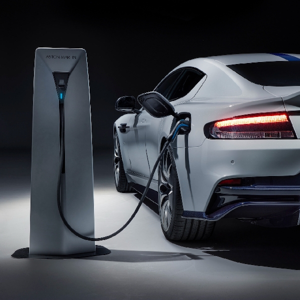 Semua Lineup Aston Martin Akan Menjadi Mobil Listrik Mulai Tahun 2030