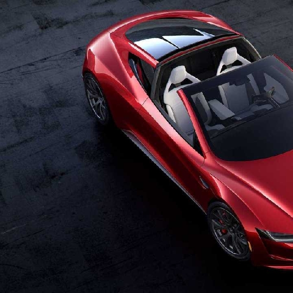 Tesla Konfirmasi Produksi Roadster Ditunda sampai 2024
