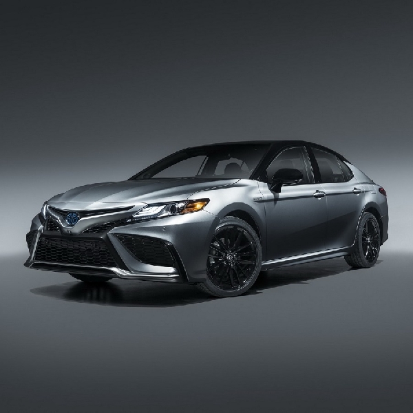 Toyota Camry Hybrid 2021 Dikabarkan Lebih Murah Dari Sebelumnya