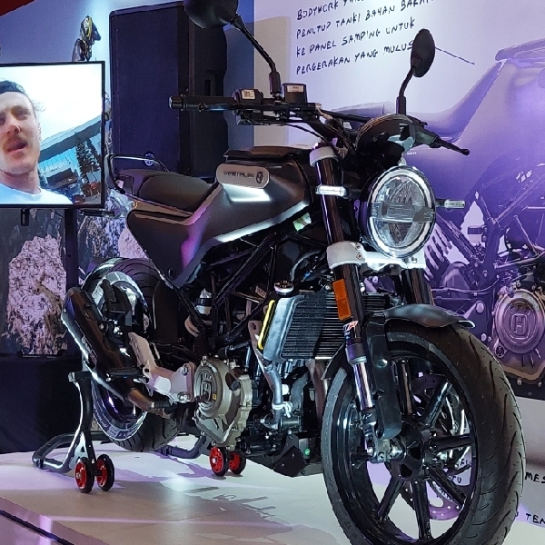 Husqvarna Rilis Svartpilen 250 di IIMS Hybrid 2022