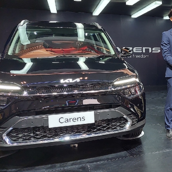 Kia Carens Resmi Meluncur Di Indonesia, Harga Rp300-400 Jutaan