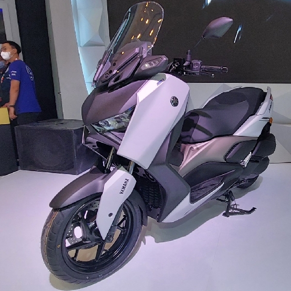 Jadi Makin Agresif, Yamaha XMAX 250 Connected Meluncur IMOS 2022
