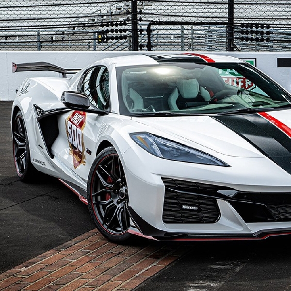 Chevrolet Corvette Z06 Terpilih Sebagai Pace Car di Kejuaraan Indianapolis 500 2022