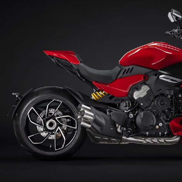 Ducati Diavel V4 Dinobatkan Jadi Motor Paling Indah Di EICMA 2022