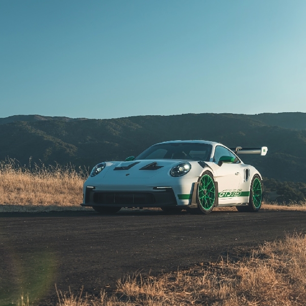 Kental Aspek Retro, Porsche Hadirkan Paket Modifikasi Terbaru Untuk 911 GT3 RS