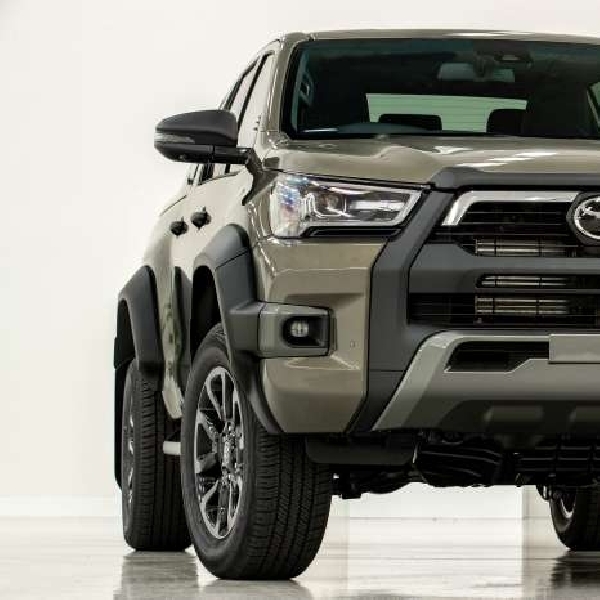 Toyota Hilux Bakal Dapat Mesin Mild Hybrid Tahun Depan