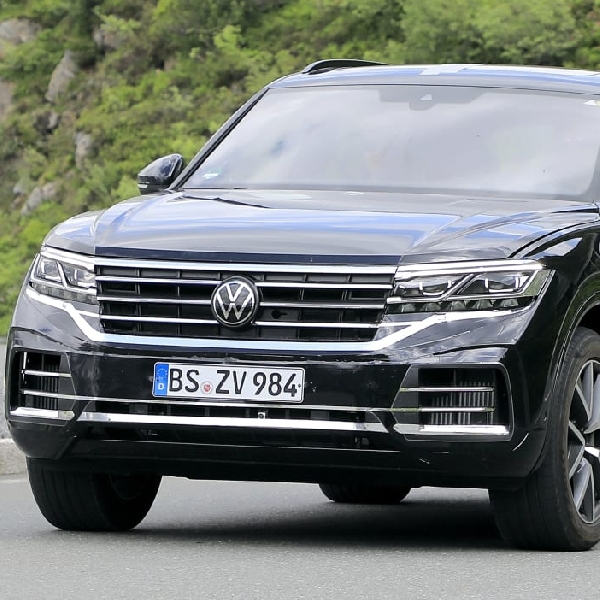 Spy Shot: VW Touareg 2023 Facelift, Tampilan Jadi Beda