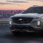Cadillac XT4 2024 Debut Dengan Layar Melengkung 33 Inci di Kabin
