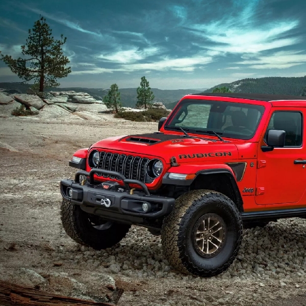 Edisi Terakhir Jeep Wrangler Bermesin V8, Dijual Terbatas