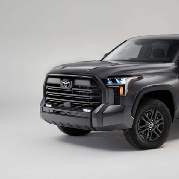 Toyota Tambahkan Paket Gelap “Nightshade” ke Jajaran Tundra 2024