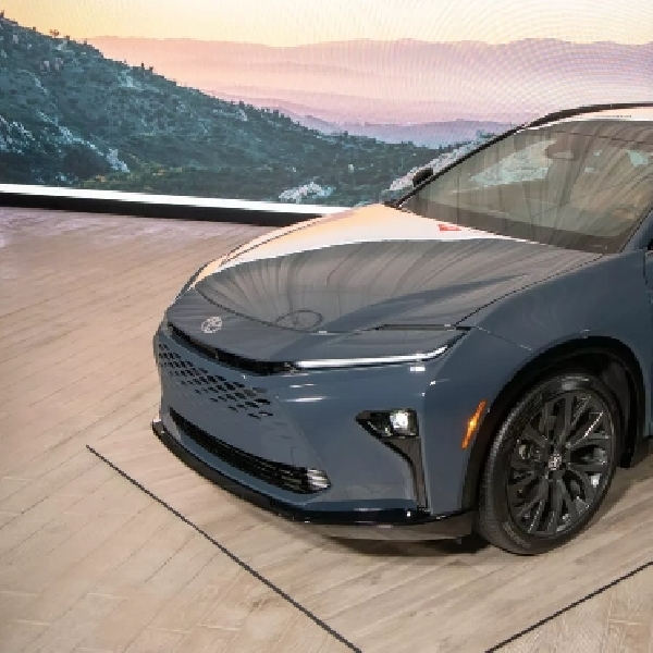 Toyota Crown Signia Debut di AS, SUV Bongsor Bertenaga Hybrid