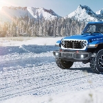 Jeep Gladiator Whitecap, Edisi Spesial Beraura Retro Yang Terinspirasi Kejayaan Masa Lalu