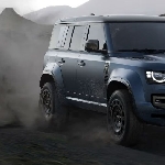 Gubernur Kaltim Blusukan Pakai Defender? 