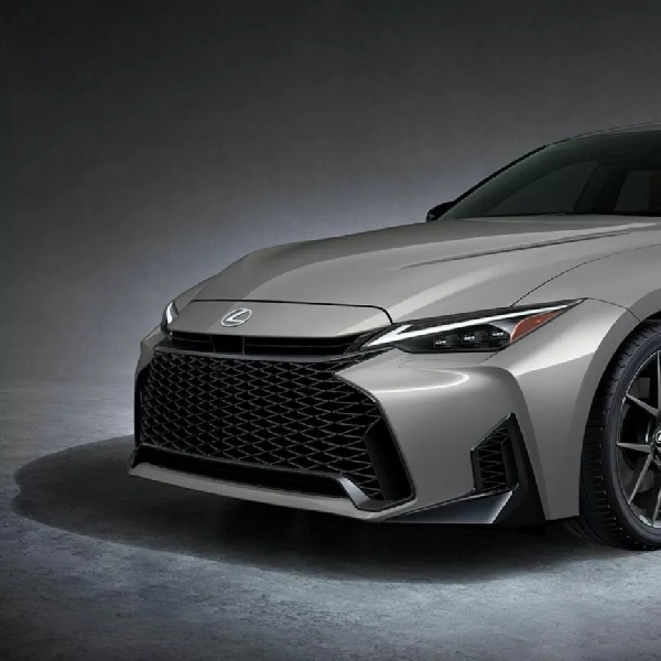 Lexus Hadirkan IS Facelift Untuk Ketiga Kalinya, Seperti Ini
