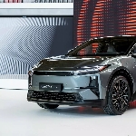 Inilah Toyota C-HR+, Sebasis Dengan C-HR Tapi Listrik