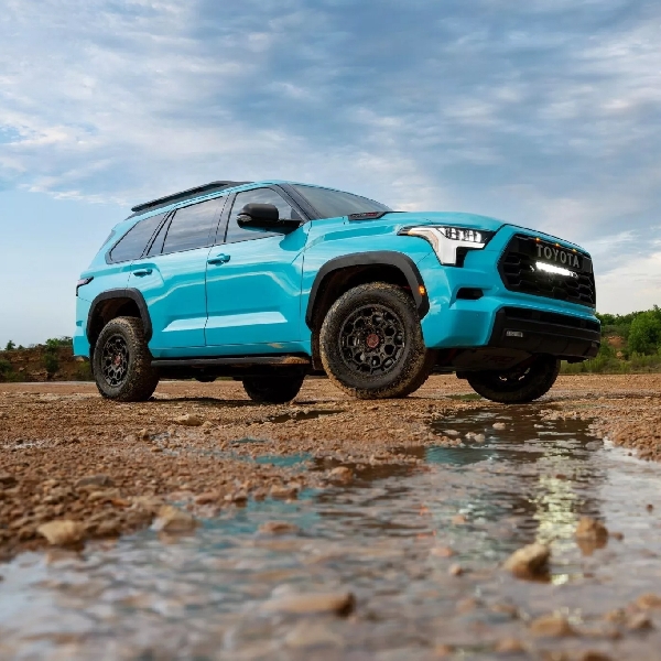 SUV Terbesar Toyota Hadirkan Kemewahan Lebih 