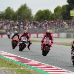 MotoGP: Sprint Race GP Catalunya Seru, Aleix Espargaro Keluar Sebagai Pemenang
