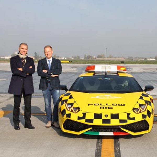 Lamborgini Huracan jadi Kendaraan Operasional di Bandara Bologna